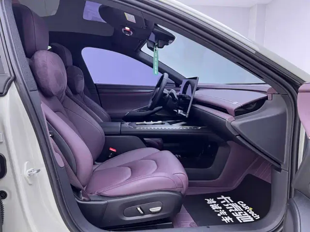 Xiaomi SU7 — Фото автомобиля 18