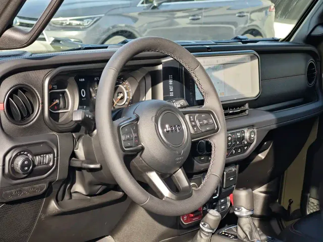 Jeep Wrangler — Фото автомобиля 5
