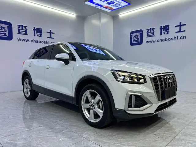Audi Q2L — Фото автомобиля 3