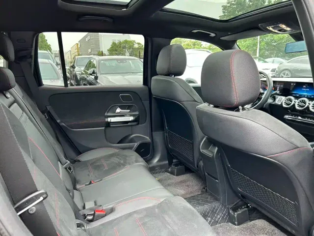 Mercedes-Benz GLB AMG — Фото автомобиля 13