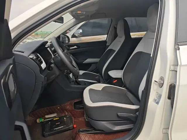 Volkswagen Tharu — Фото автомобиля 14