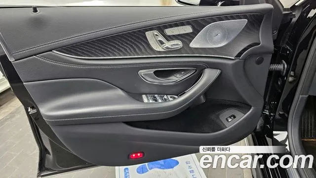 Mercedes-Benz CLS-Class — Фото автомобиля 20