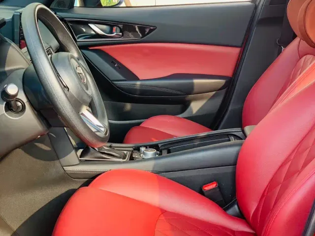 Mazda CX-4 — Фото автомобиля 12