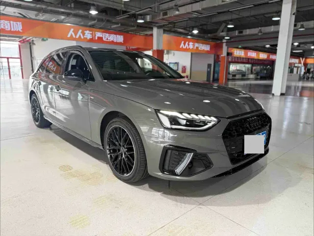 Audi A4 — Фото автомобиля 3