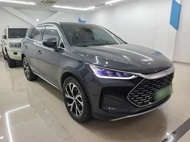 BYD Tang — Фото автомобиля 3