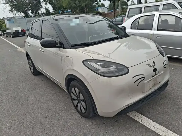 Wuling Bingo — Фото автомобиля 3