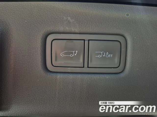 Hyundai Staria Staria 4WD Lounge 9 мест — Фото автомобиля 19
