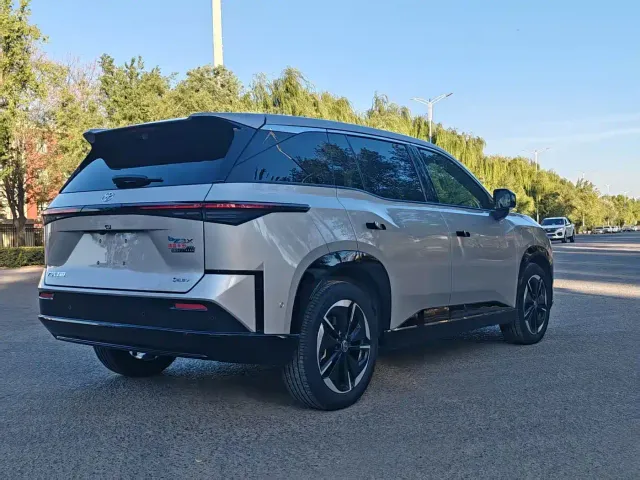 Toyota BoZhi 3X — Фото автомобиля 8