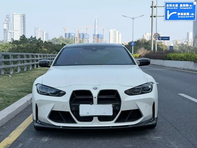 BMW M4 — Фото автомобиля 2