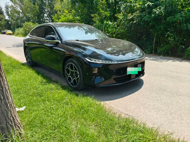 Changan Qiyuan A07 — Фото автомобиля 3