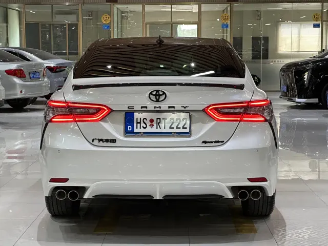 Toyota Camry — Фото автомобиля 17