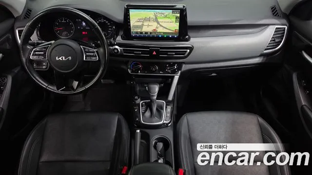 Kia Seltos — Фото автомобиля 7