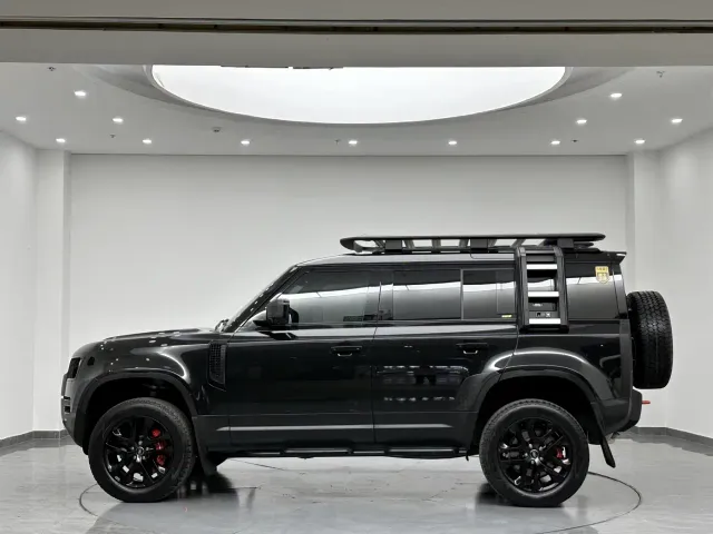 Land Rover Defender — Фото автомобиля 5