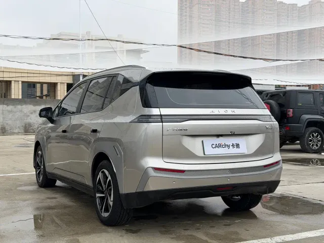 GAC Aion Y — Фото автомобиля 6