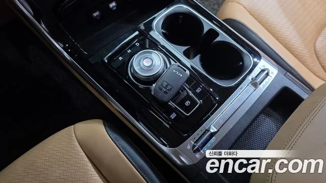 Kia Canival Carnival 4 поколение Дизель 9 мест Signature — Фото автомобиля 9