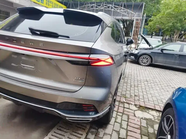 Roewe RX5 — Фото автомобиля 7
