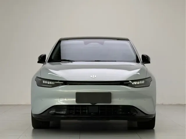 Leapmotor C01 — Фото автомобиля 2