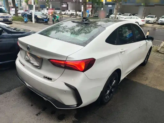 Buick Verano — Фото автомобиля 6
