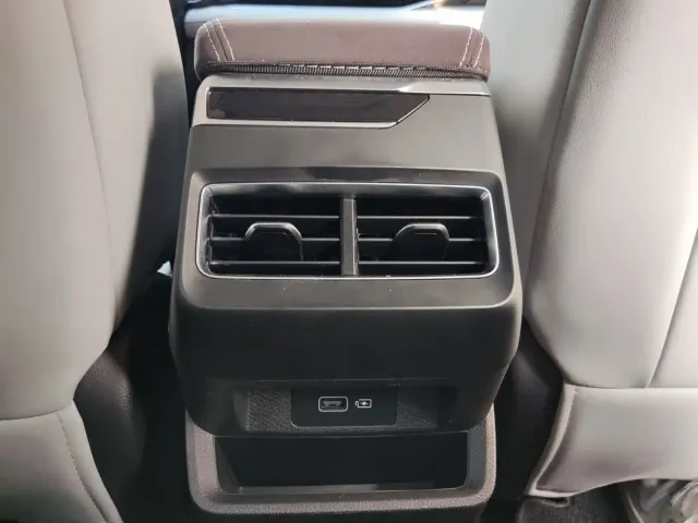 Geely Xingrui — Фото автомобиля 12