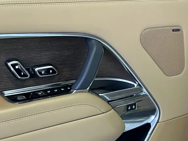 Land Rover Range Rover — Фото автомобиля 8