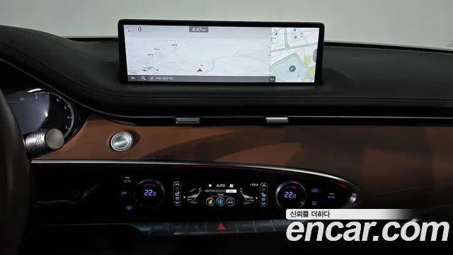 Genesis GV70 — Фото автомобиля 18