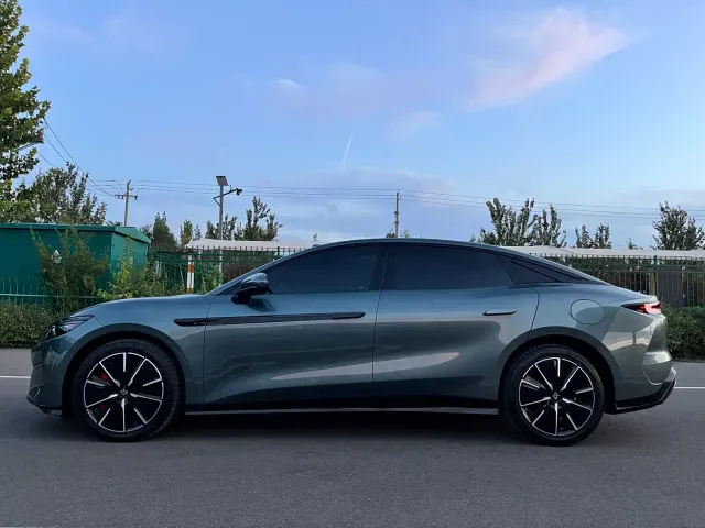 BYD Han L — Фото автомобиля 4
