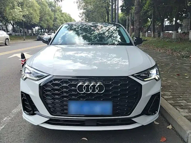 Audi Q3 Sportback — Фото автомобиля 2