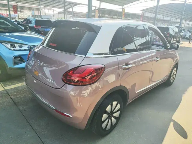 Wuling Bingo — Фото автомобиля 6
