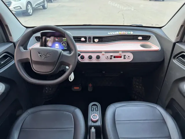 Wuling Hongguang Mini EV — Фото автомобиля 18