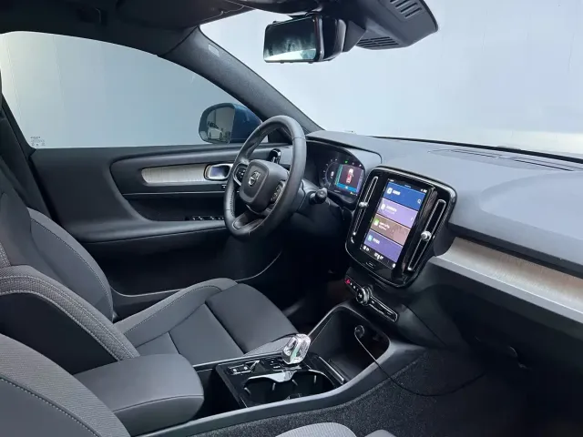 Volvo Volvo XC40 2023 B3 Zhiyuan Luxury Edition — Фото автомобиля 9