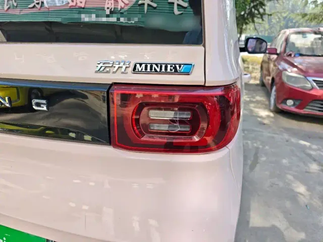 Wuling Hongguang Mini EV — Фото автомобиля 7