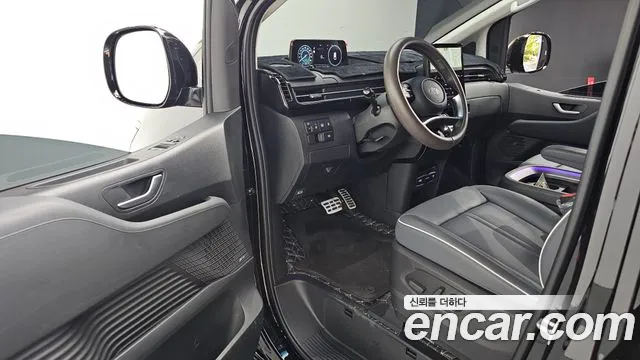 Hyundai Staria — Фото автомобиля 10