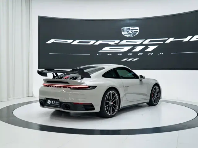 Porsche 911 — Фото автомобиля 4