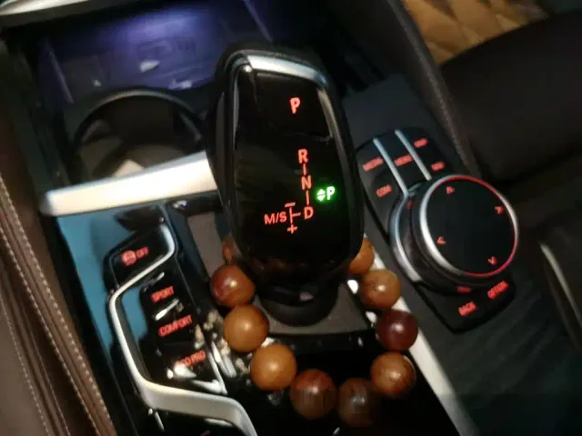 BMW 5 Series — Фото автомобиля 17