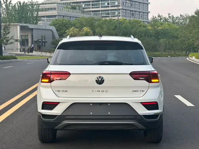 Volkswagen T-Roc — Фото автомобиля 17