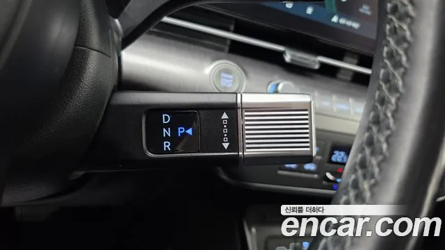 Hyundai Kona — Фото автомобиля 12