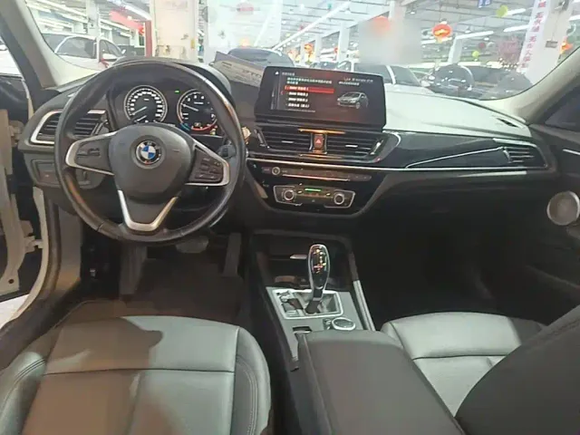 BMW 1 Series — Фото автомобиля 9