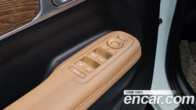 Hyundai Santa Fe — Фото автомобиля 24