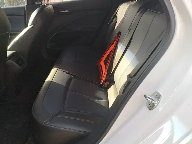 Buick Velite 6 — Фото автомобиля 16