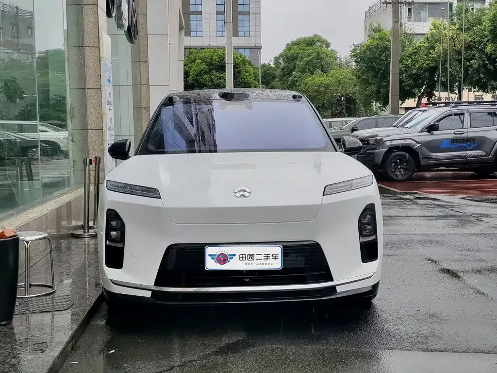 NIO NIO ES8 2025 Model 6-Seat Executive Luxury Edition — Фото автомобиля 2