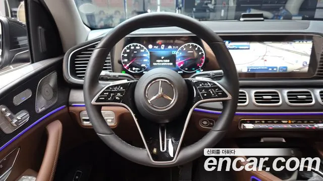 Mercedes-Benz GLE-Class — Фото автомобиля 13