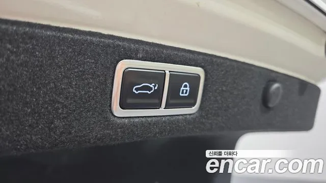 Hyundai Grandeur GN7 — Фото автомобиля 16
