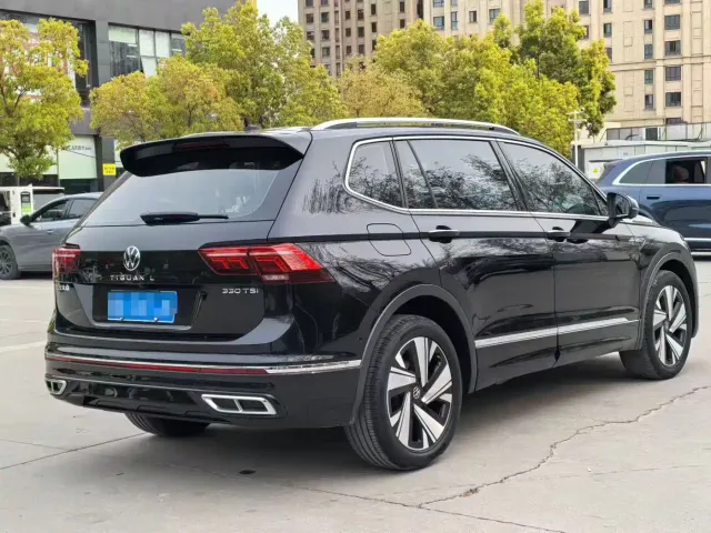 Volkswagen Tiguan L — Фото автомобиля 8
