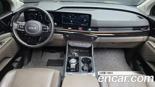 Kia Carnival Generation 4 — Фото автомобиля 10