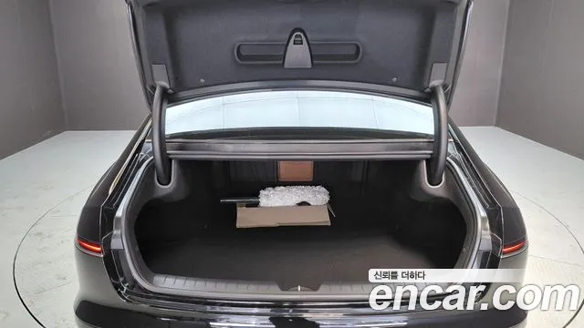 Hyundai Grandeur GN7 — Фото автомобиля 25