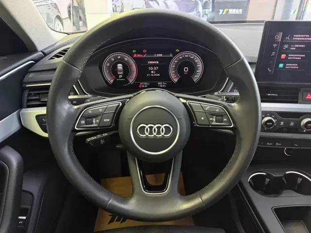 Audi A4L — Фото автомобиля 11
