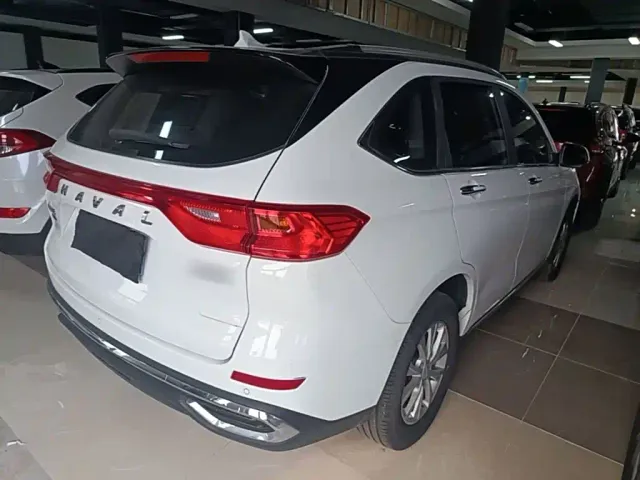 Haval M6 — Фото автомобиля 6