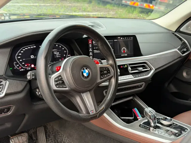 BMW X5 — Фото автомобиля 8
