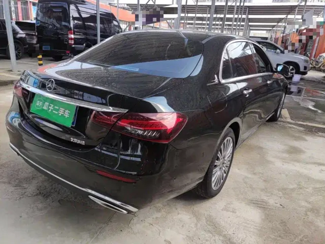 Mercedes-Benz E-Class — Фото автомобиля 6