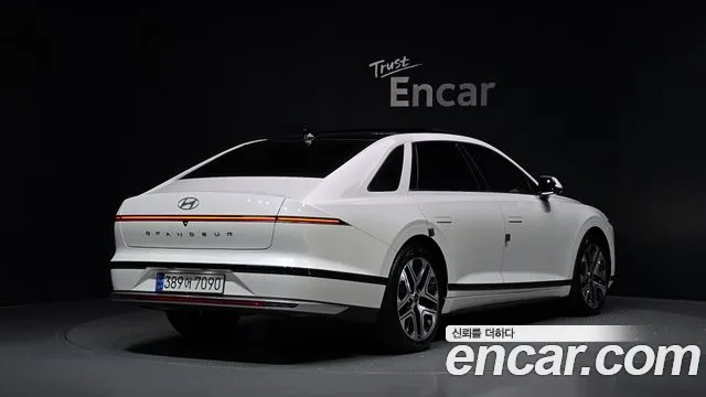 Hyundai Grandeur GN7 — Фото автомобиля 2